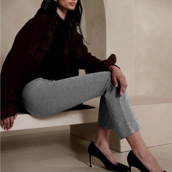 NEW Banana Republic Sloan Suit Pant (Grey; Size 2). - Picture 2 of 12